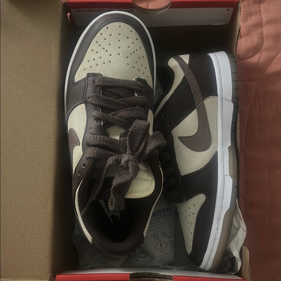 Nike Shoes - Women’s Nike dunks
Size 6 worn once like new